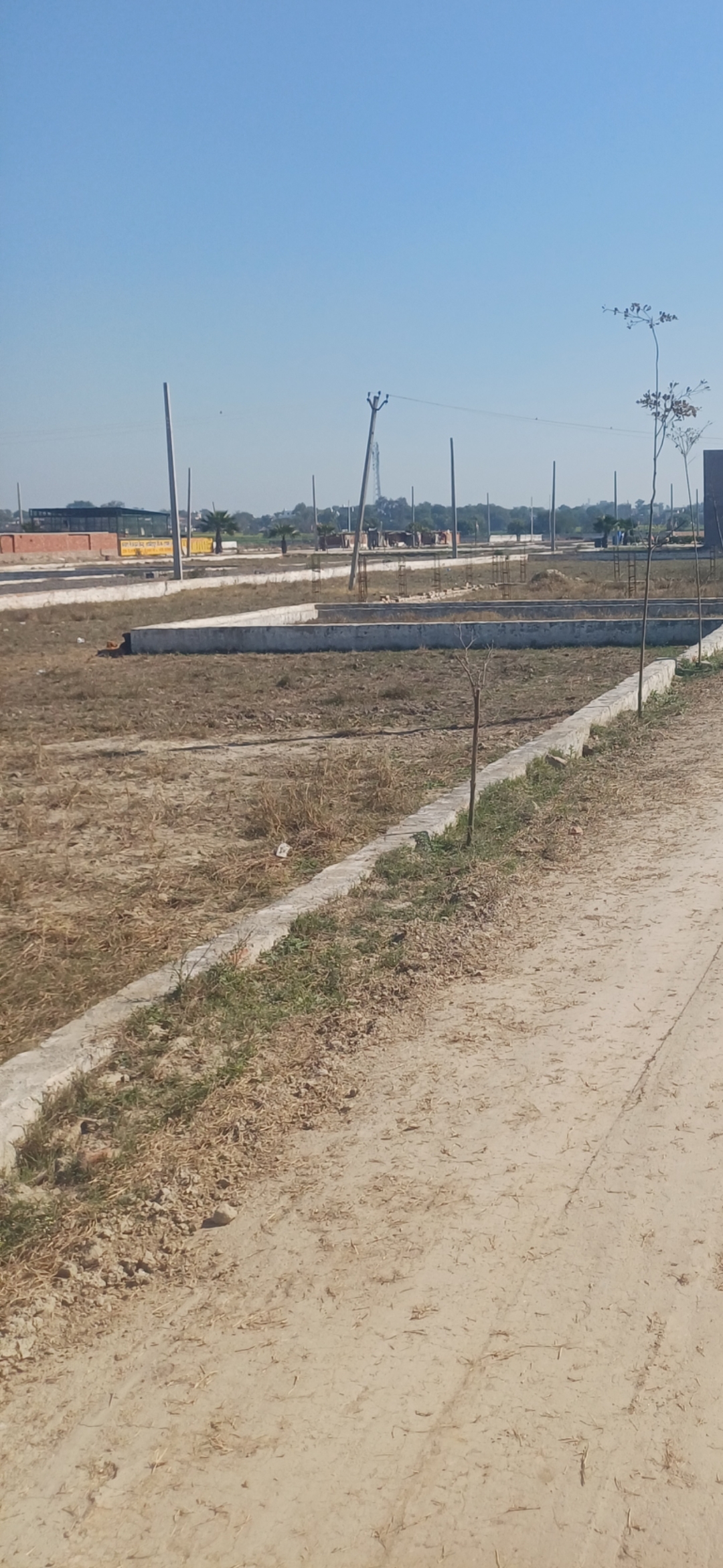 Plot For Sale in Jewar