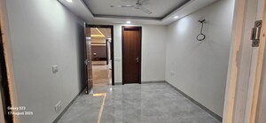 Room in 3 BHK Builder Floor at Chattarpur – for Rent