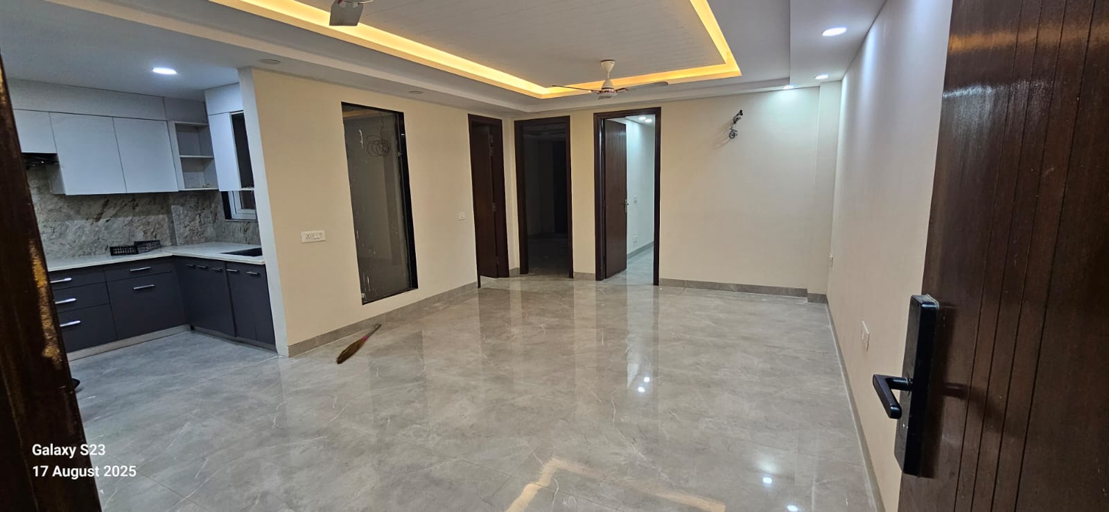 3 BHK + Servant Room Builder Floor For Rent in Chattarpur 