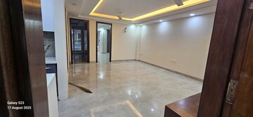Room in 3 BHK Builder Floor at Chattarpur – for Rent