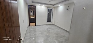 Room in 3 BHK Builder Floor at Chattarpur – for Rent