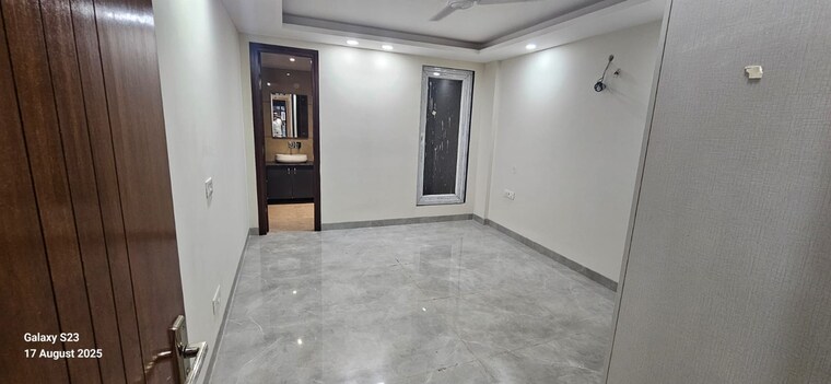 Room, chattarpur 3 Bedroom 1300 Sq.Ft. Builder Floor In Chattarpur Delhi 9282551