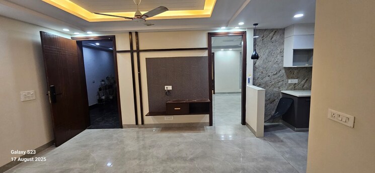 Room, chattarpur 3 Bedroom 1300 Sq.Ft. Builder Floor In Chattarpur Delhi 9282551