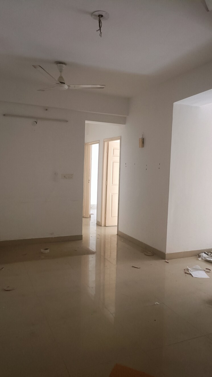 Room, supertech-cape-town 2 Bedroom 1150 Sq.Ft. Apartment In Sector 74 Noida 9282558
