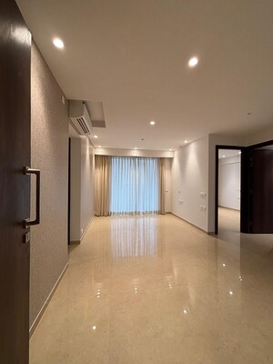 2 BHK Apartment For Sale in Hiranandani Highland, Powai