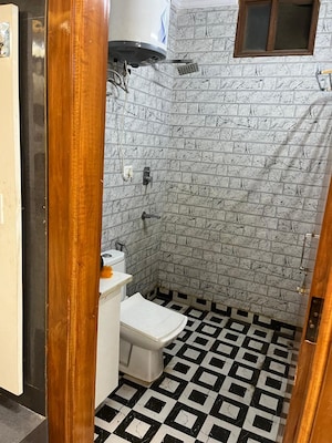 Bathroom in 3 BHK Builder Floor at Kakrola – for Rent