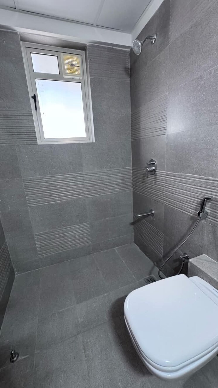 Bathroom, supreme-estia-phase-1 2 Bedroom 857 Sq.Ft. Apartment In Baner Pune 9282567