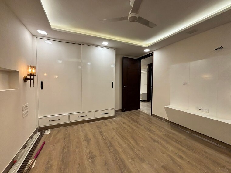 Room, sector 45 3 Bedroom 204 Sq.Yd. Builder Floor In Sector 45 Gurgaon 9282582