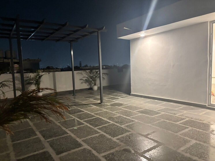 Terrace, sector 45 3 Bedroom 204 Sq.Yd. Builder Floor In Sector 45 Gurgaon 9282582