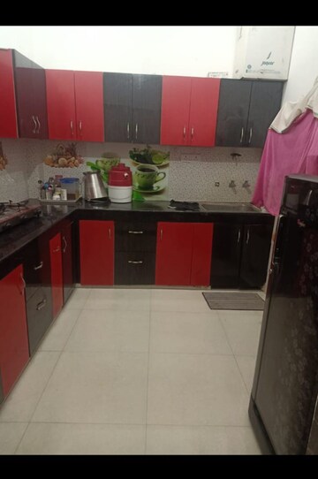 Kitchen in 3.5 BHK Apartment at BBD Green City Sun Breeze Apartments, Gomti Nagar – for Rent