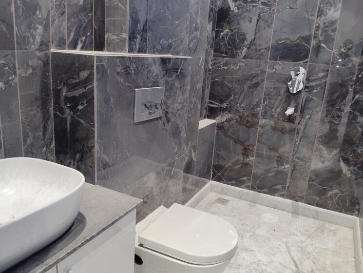 Bathroom, paschim vihar 2 Bedroom 900 Sq.Ft. Builder Floor In Paschim Vihar Delhi 9282574