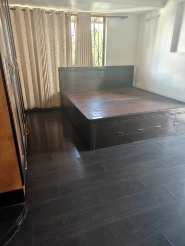 Living Room in 3 BHK Apartment at Union Park Khar West, Khar West – for Rent