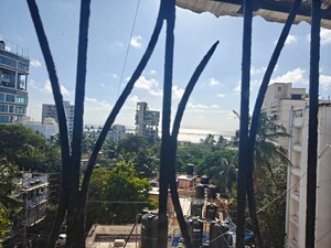 Gym in 3 BHK Apartment at Union Park Khar West, Khar West – for Rent