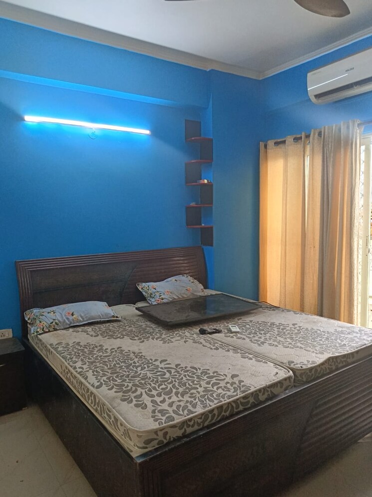 Bedroom, gardenia-gateway 3 Bedroom 1700 Sq.Ft. Apartment In Sector 75 Noida 9282575
