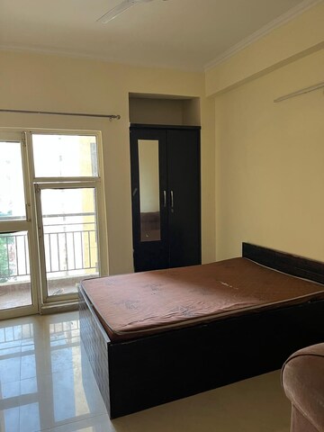 Bedroom in 3 BHK Apartment at Amrapali Silicon City, Sector 76 – for Rent