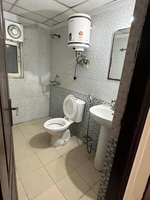 Bathroom in 3 BHK Apartment at Amrapali Silicon City, Sector 76 – for Rent