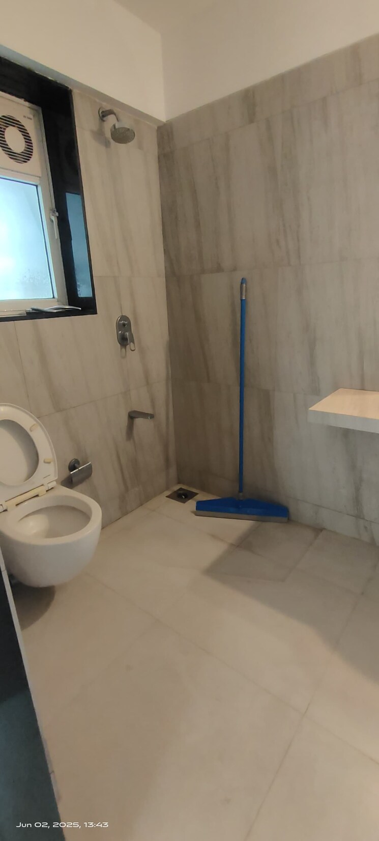 Bathroom, s-raheja-hari-bhavan 2.5 Bedroom 850 Sq.Ft. Apartment In Khar West Mumbai 9282577