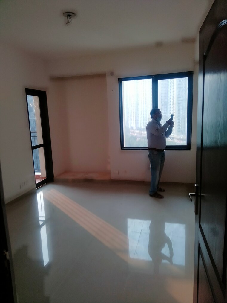 Room, shyam park extension 3 Bedroom 1000 Sq.Ft. Builder Floor In Shyam Park Extension Ghaziabad 9282595