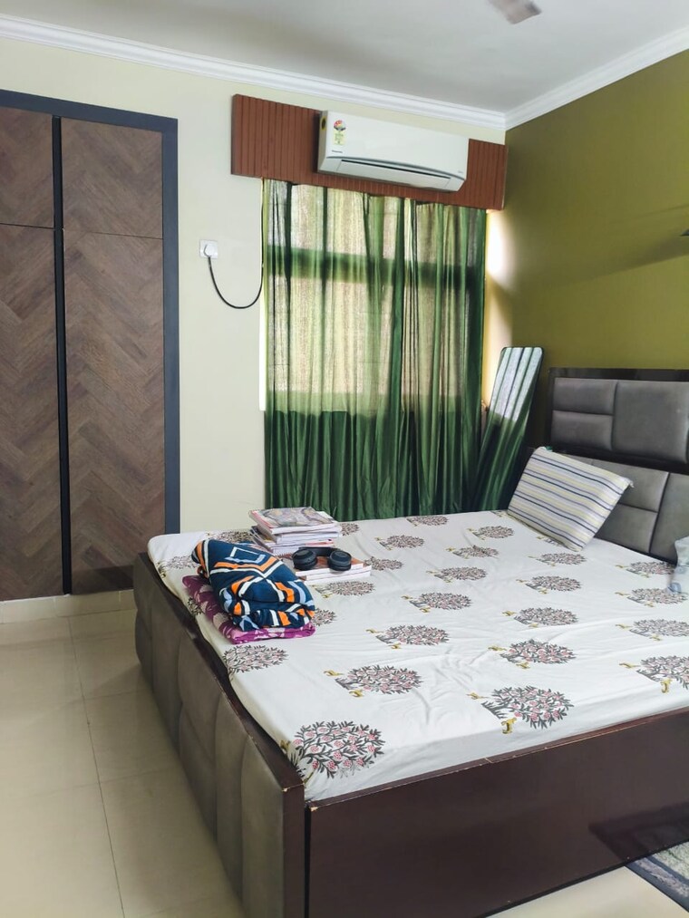 Bedroom, amrapali-crystal-homes 3 Bedroom 1700 Sq.Ft. Apartment In Sector 76 Noida 9282590