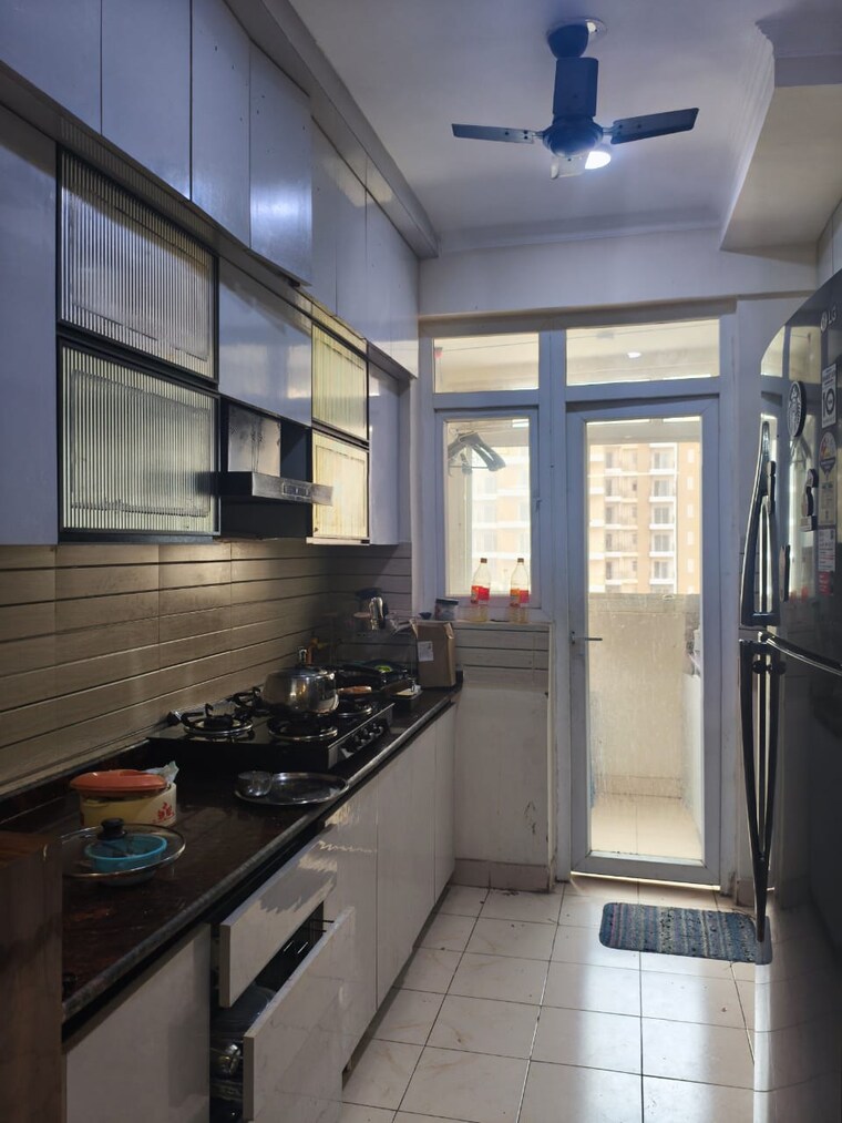 Kitchen, amrapali-crystal-homes 3 Bedroom 1700 Sq.Ft. Apartment In Sector 76 Noida 9282590