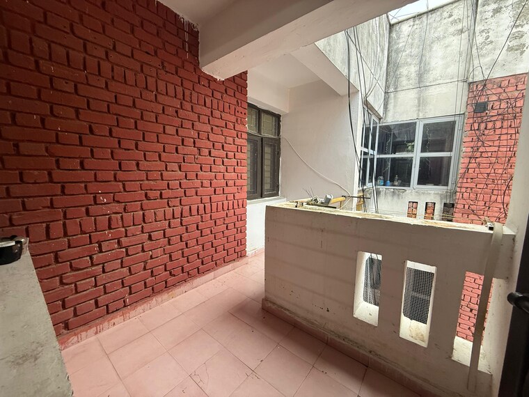 Balcony, vasant kunj 2 Bedroom 1100 Sq.Ft. Apartment In Vasant Kunj Delhi 9282604