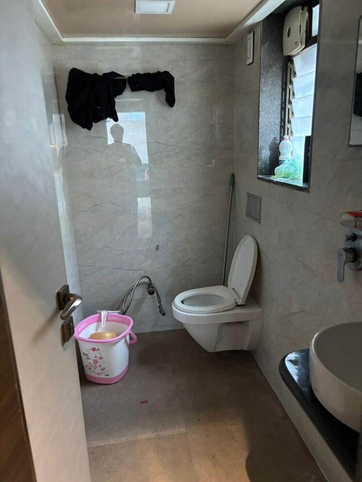 Bathroom, goregaon west Pg For Girls In Goregaon West 9282606