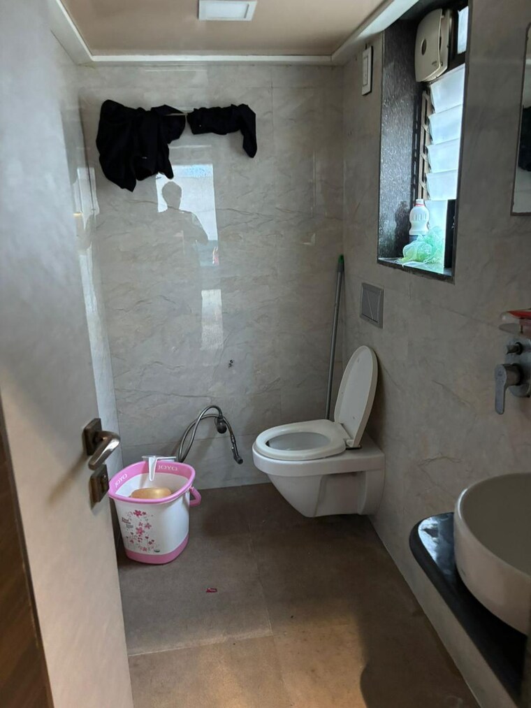 Bathroom, goregaon west Pg For Girls In Goregaon West 9282606