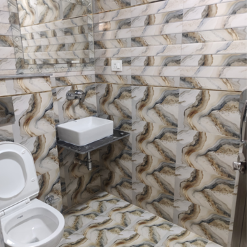 Bathroom in 1 BHK Builder Floor at Malviya Nagar – for Rent