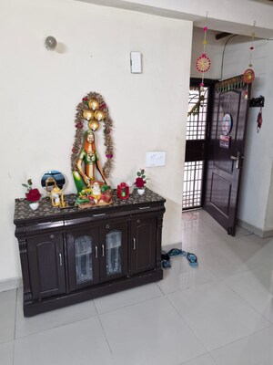 Furnished Amenities in 3 BHK Apartment at Amrapali Silicon City, Sector 76 – for Sale