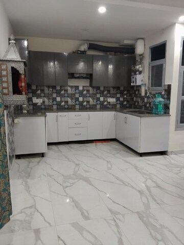 Kitchen in 3 BHK Builder Floor at Sector 30 – for Rent