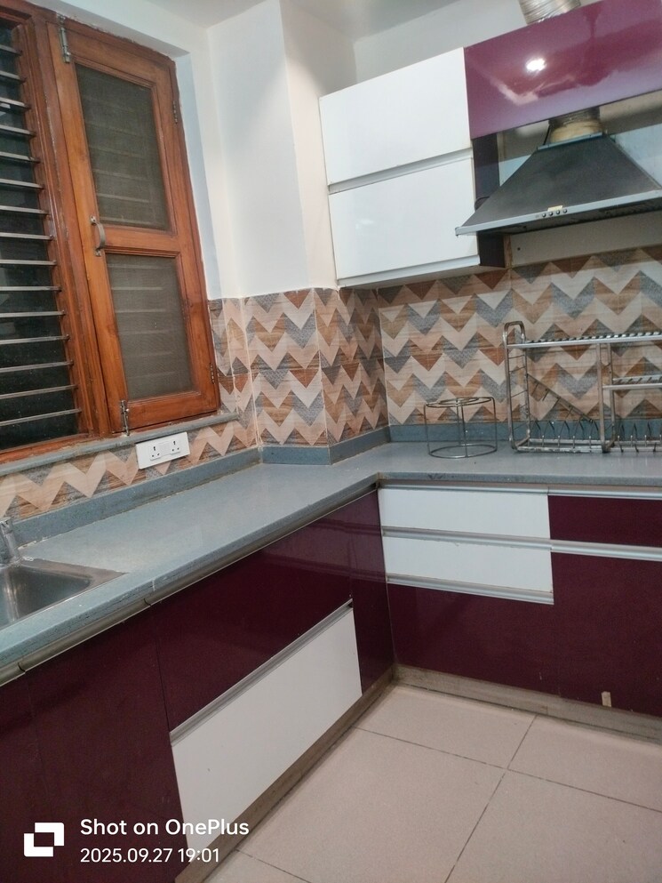 Kitchen, sector 15 3 Bedroom 2000 Sq.Ft. Builder Floor In Sector 15 Gurgaon 9282648