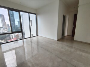 Room in 2 BHK Apartment at Piramal Mahalaxmi, Mahalaxmi – for Rent