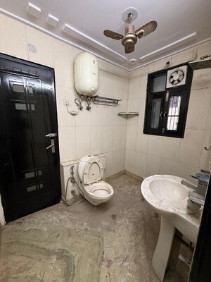 Living Room in 3 BHK Builder Floor at Paschim Vihar – for Rent