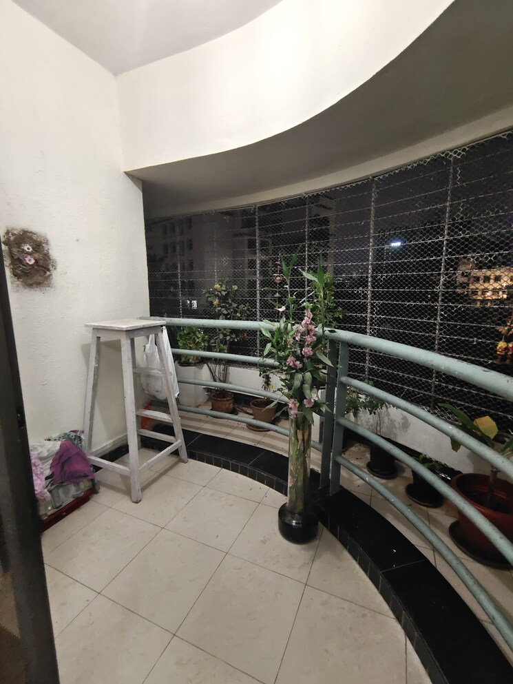 Balcony, evershine-greens 3 Bedroom 1600 Sq.Ft. Apartment In Andheri West Mumbai 9282700