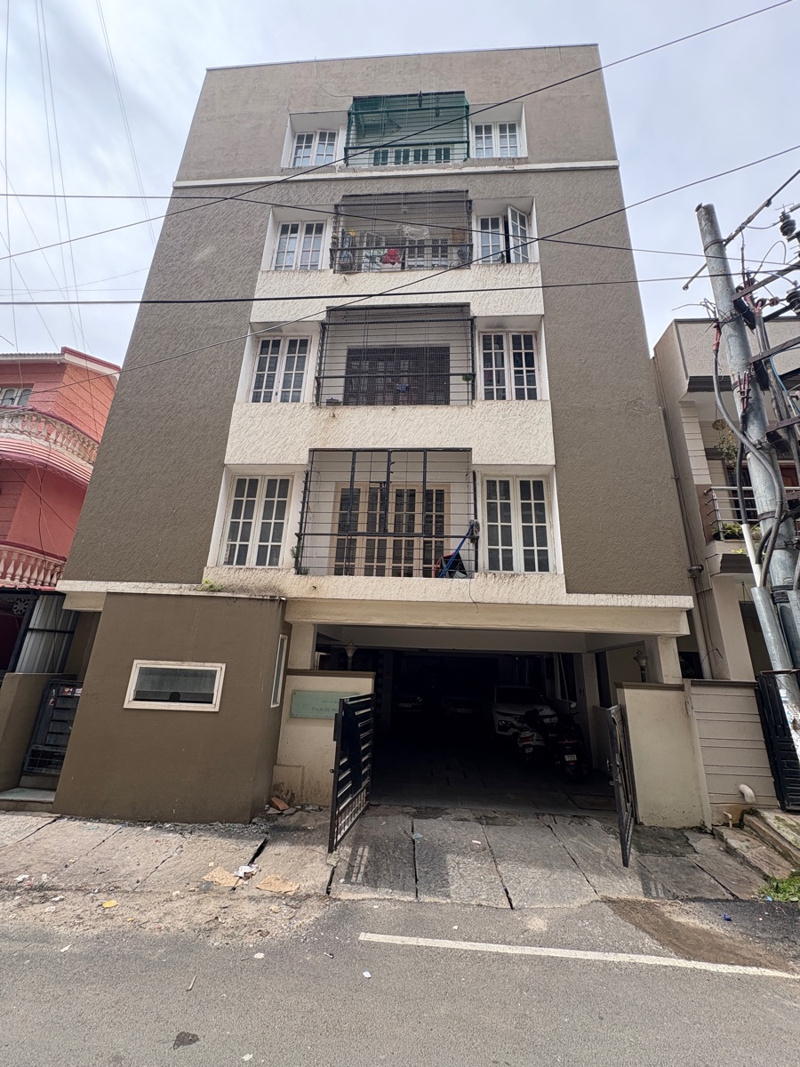 3 BHK Apartment For Sale in Palm de Hoods