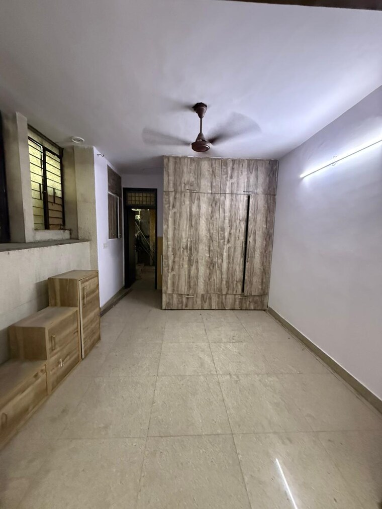 Room, paschim vihar 2 Bedroom 1000 Sq.Ft. Apartment In Paschim Vihar Delhi 9282703