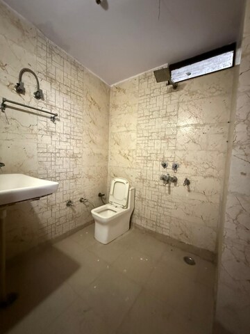 Bathroom in 2 BHK Apartment at Paschim Vihar – for Rent
