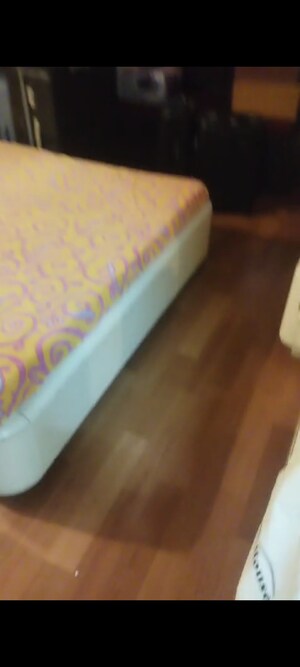 Furnished Amenities in 3 BHK Apartment at Lokhandwala Complex, Andheri West – for Rent