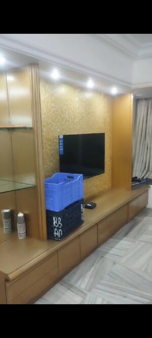 Living Room in 3 BHK Apartment at Lokhandwala Complex, Andheri West – for Rent