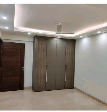 Room in 3 BHK Builder Floor at Gulmohar Park – for Rent