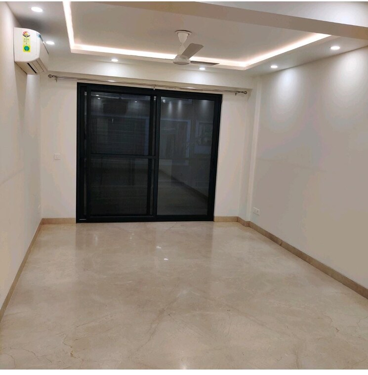Room, gulmohar park 3 Bedroom 1800 Sq.Ft. Builder Floor In Gulmohar Park Delhi 9282717