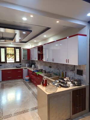 Kitchen in 3.5 BHK Builder Floor at Sector 21c – for Rent