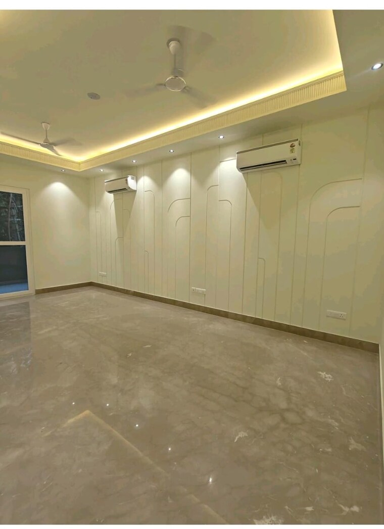 Kitchen, east of kailash 4 Bedroom 2700 Sq.Ft. Builder Floor In East Of Kailash Delhi 9282731
