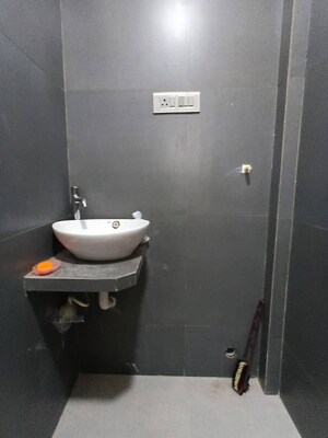 2 BHK Apartment For Rent in Meghna Ashraya, Goregaon East