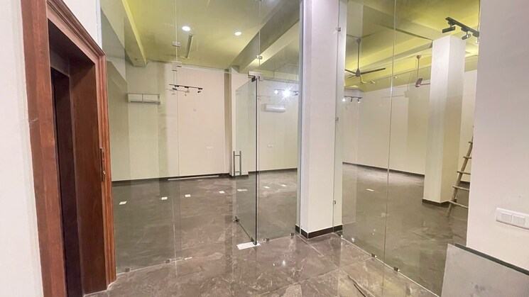 Bathroom, chittaranjan park Commercial Office Space 2000 Sq.Ft. In Chittaranjan Park Delhi 9282740