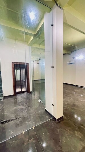  Office Space For Rent in Chittaranjan Park