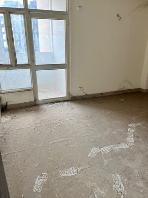 Room in 2 BHK Apartment at Rise Organic Ghar, Lal Kuan – for Sale