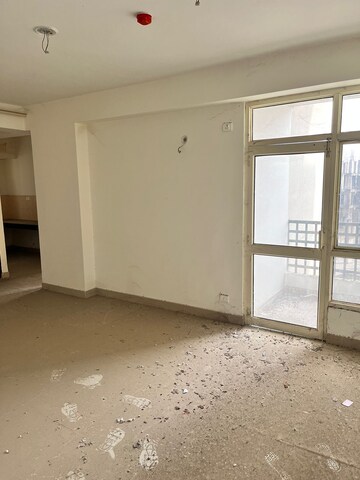 Room in 2 BHK Apartment at Rise Organic Ghar, Lal Kuan – for Sale