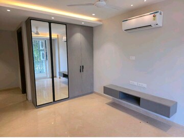 Room in 4 BHK Builder Floor at East Of Kailash – for Rent