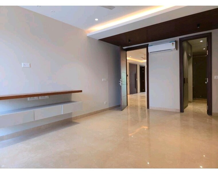 Room, east of kailash 4 Bedroom 3000 Sq.Ft. Builder Floor In East Of Kailash Delhi 9282761